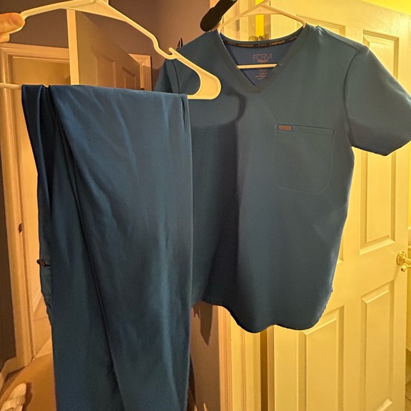 Cherokee Forms scrubs bundle small long - Picture 2 of 7